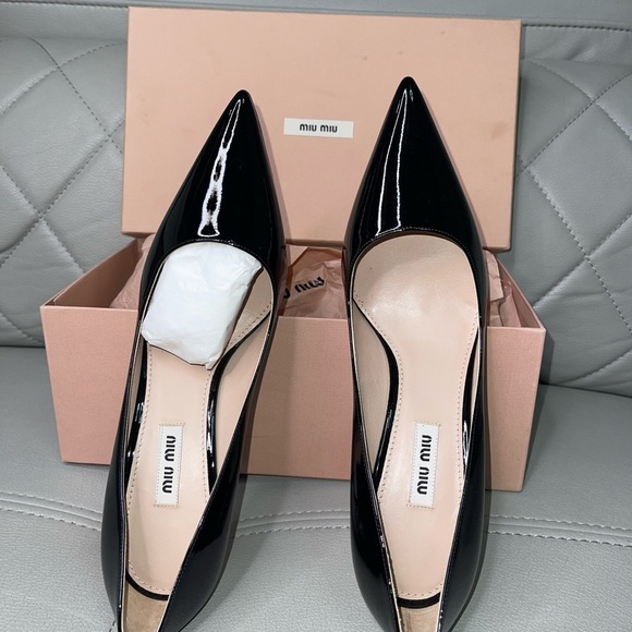 NWT Miu Miu Black Patent Leather Heels - Picture 6 of 9